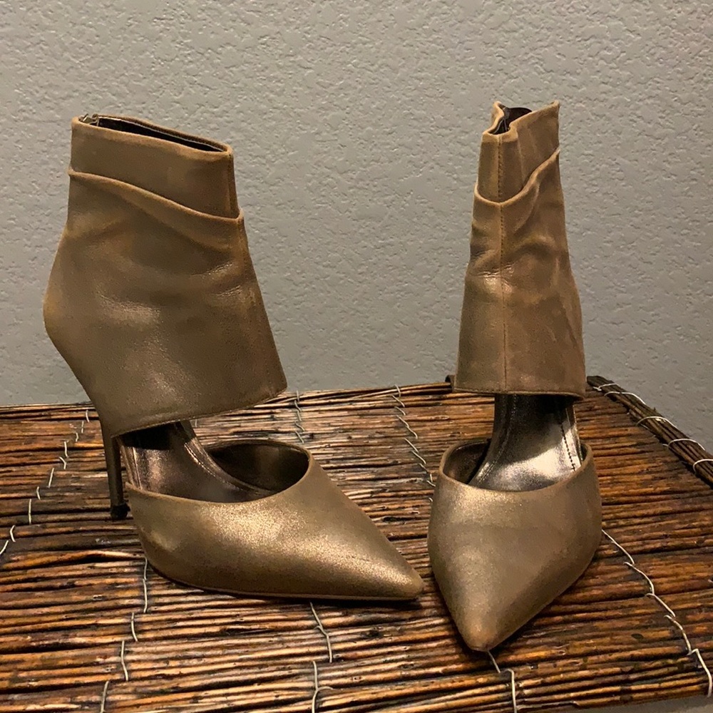 Rustic Gold Aldo Heels